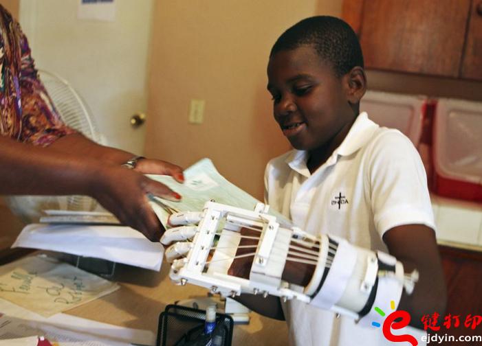 3d打印為殘疾兒童制作的醫(yī)療模型 話說3d打印技術前景和用途 為何發(fā)展如此迅速?_3d打印服務平臺