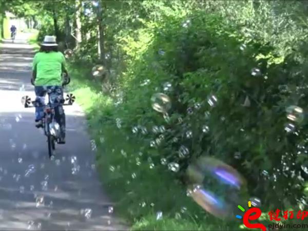 3D打印自行車吹肥皂泡,3d打印培訓(xùn)課程方案作品展 中小學(xué)生超愛3D打印小作品成功案例展示 3D打印自行車吹肥皂泡,3d打印培訓(xùn)課程方案作品展 中小學(xué)生超愛3D打印小作品成功案例展示