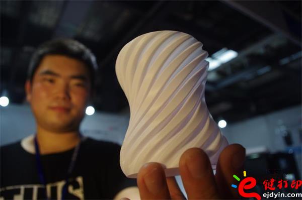 3D打印陶瓷作品展示,3d打印陶瓷粉末材料 景德鎮結合3D打印雕刻技術顛覆傳統手工制陶