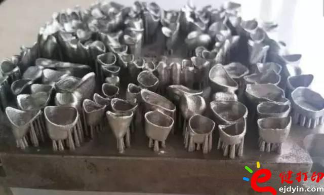 醫(yī)療輔助器械的變革之路 3d打印義齒(假牙)前景無(wú)限 勢(shì)在必行_醫(yī)療設(shè)備器械3d模型打印平臺(tái)