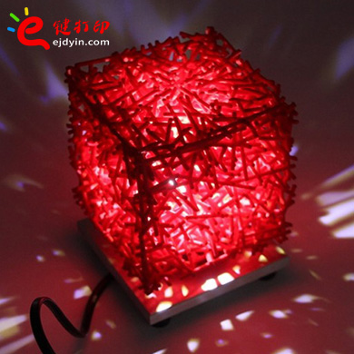 方形創(chuàng)意臺燈藝術(shù)燈