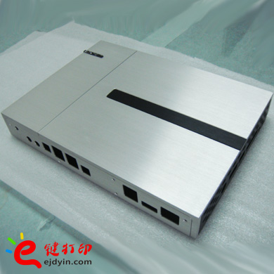 播放器外殼(拉絲+發(fā)黑)鈑金加工3